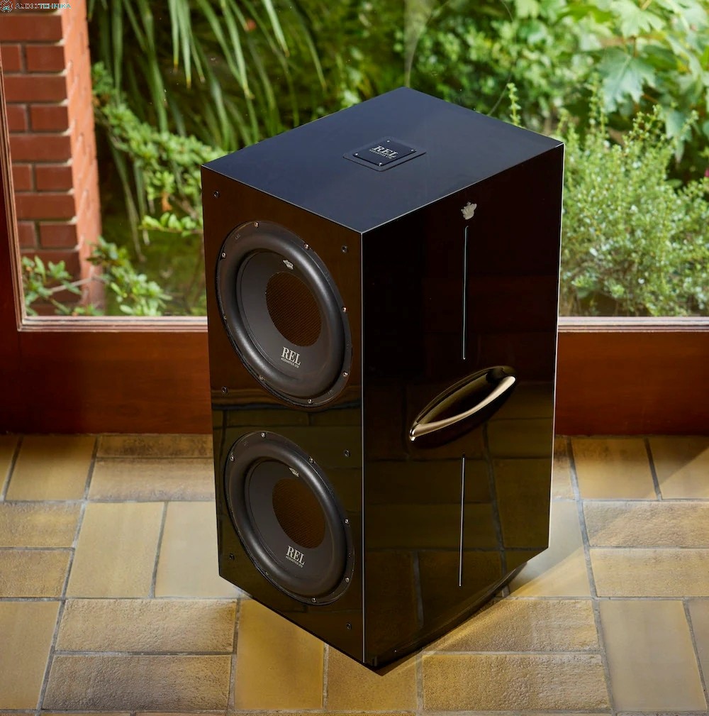 REL 212 Black Label Subwoofer